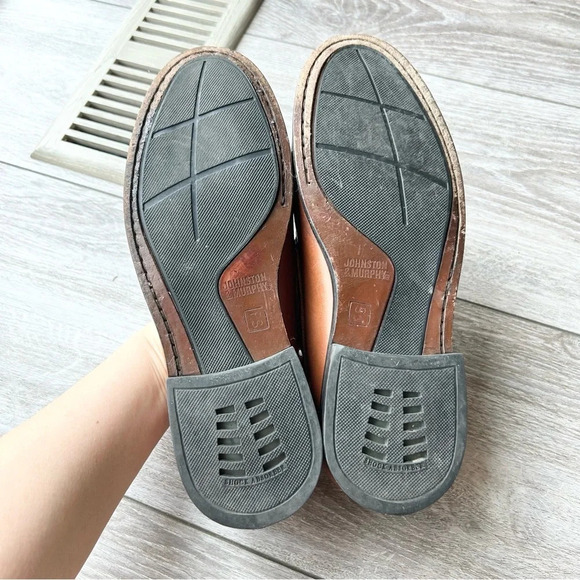 Johnston & Murphy Tassel Brown Leather Loafer - Picture 13 of 16